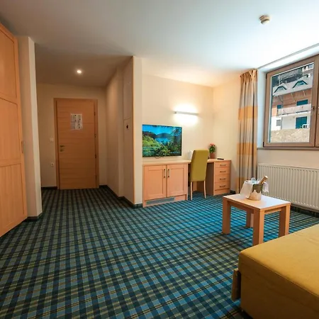 Wellness Hotel Montis 4*