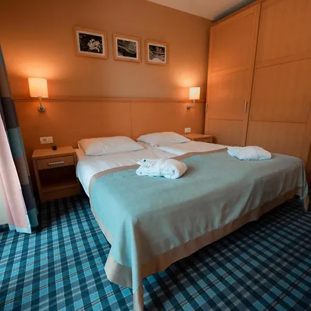 Wellness Hotel Montis Hotel 4*
