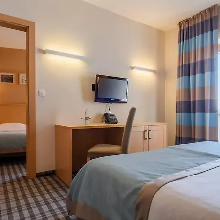 Wellness Hotel Montis Отель 4*