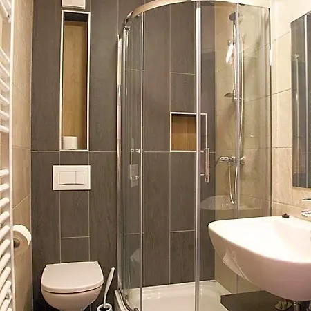 Wellness Montis فندق 4*